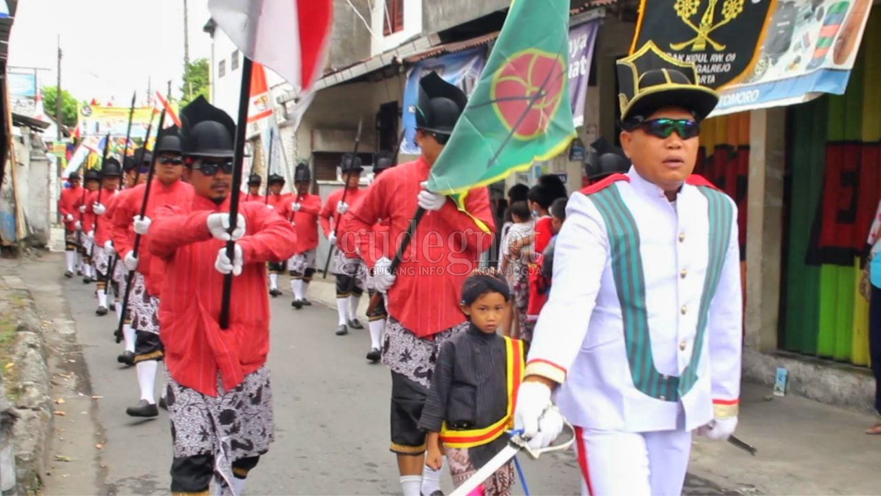 "Merti Komboran" Mengenalkan Sejarah Leluhur Dalam Kegiatan Budaya "Merti Komboran" Mengenalkan Sejarah Leluhur Dalam Kegiatan Budaya