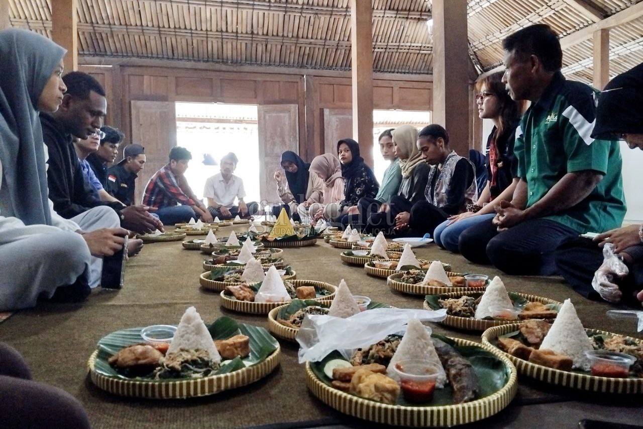 Mahasiswa Pariwisata UGM Luncurkan “Nitirasa Brayut Mahasiswa Pariwisata UGM Luncurkan “Nitirasa Brayut