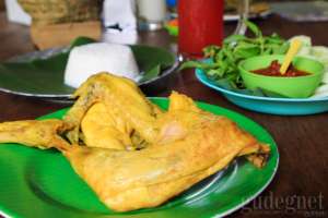 Penggemar Kuliner Ayam? Cobain 5 Tempat Ini