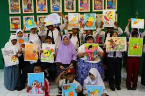 Puluhan Siswa SLB Ikuti Program Mewarnai dan Melukis Bersama di BBY