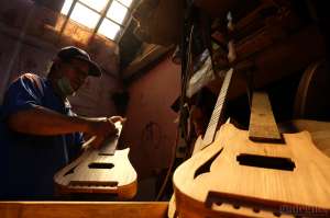 Gitar Rusak Jangan Dibuang, Bawa ke Bengkel Gitar Patehan