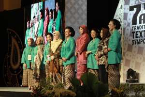 GKR Hemas Buka Simposium Wastra ASEAN