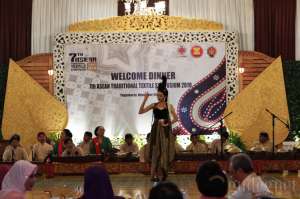 Welcome Dinner ATTS Suguhkan Tarian Tradisional dan Pagelaran Busana