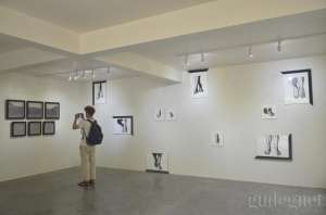 Pameran Mono Suguhkan Karya Hitam Putih