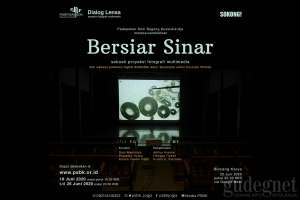 Dialog Lensa ''Bersiar Sinar'': Alih Wahana Publikasi Digital ke Multimedia