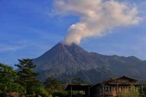 Sempat Alami Peningkatan Aktivitas, Hari ini Kondisi Merapi Tenang